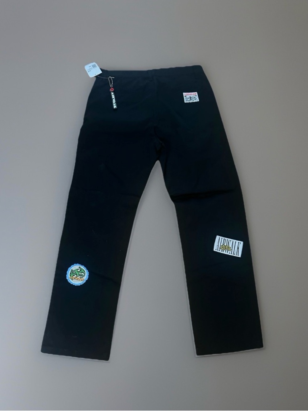 Forever 21 X Airwalk Black Patchwork Straight Leg Pants with Patches 32/30 NWT - Picture 2 of 8